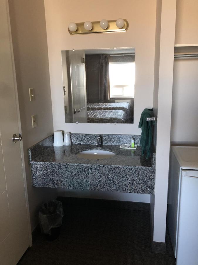 Arbour Ridge Inn & Suites Kindersley Eksteriør bilde